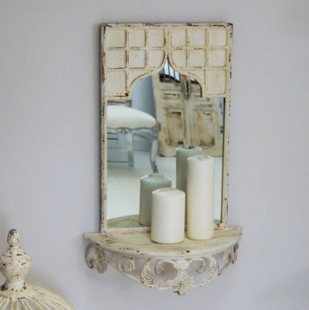 Lustro , półka w orientalnej ramie.